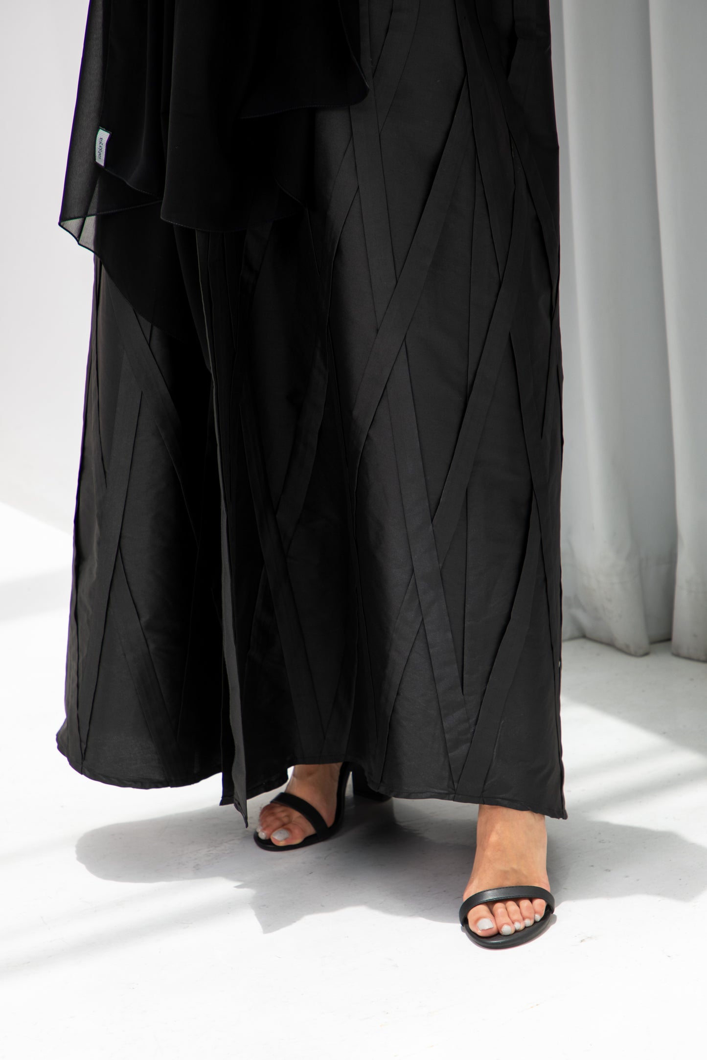 Black Aura Abaya