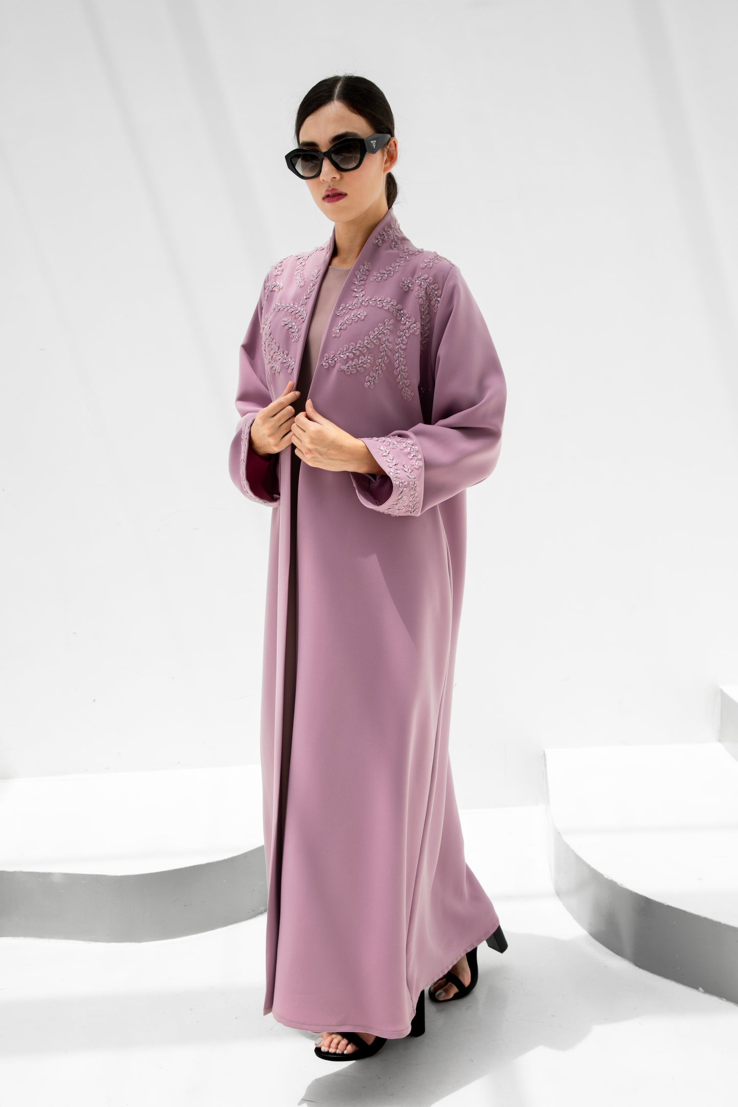 Amara Embroidered Mauve Abaya