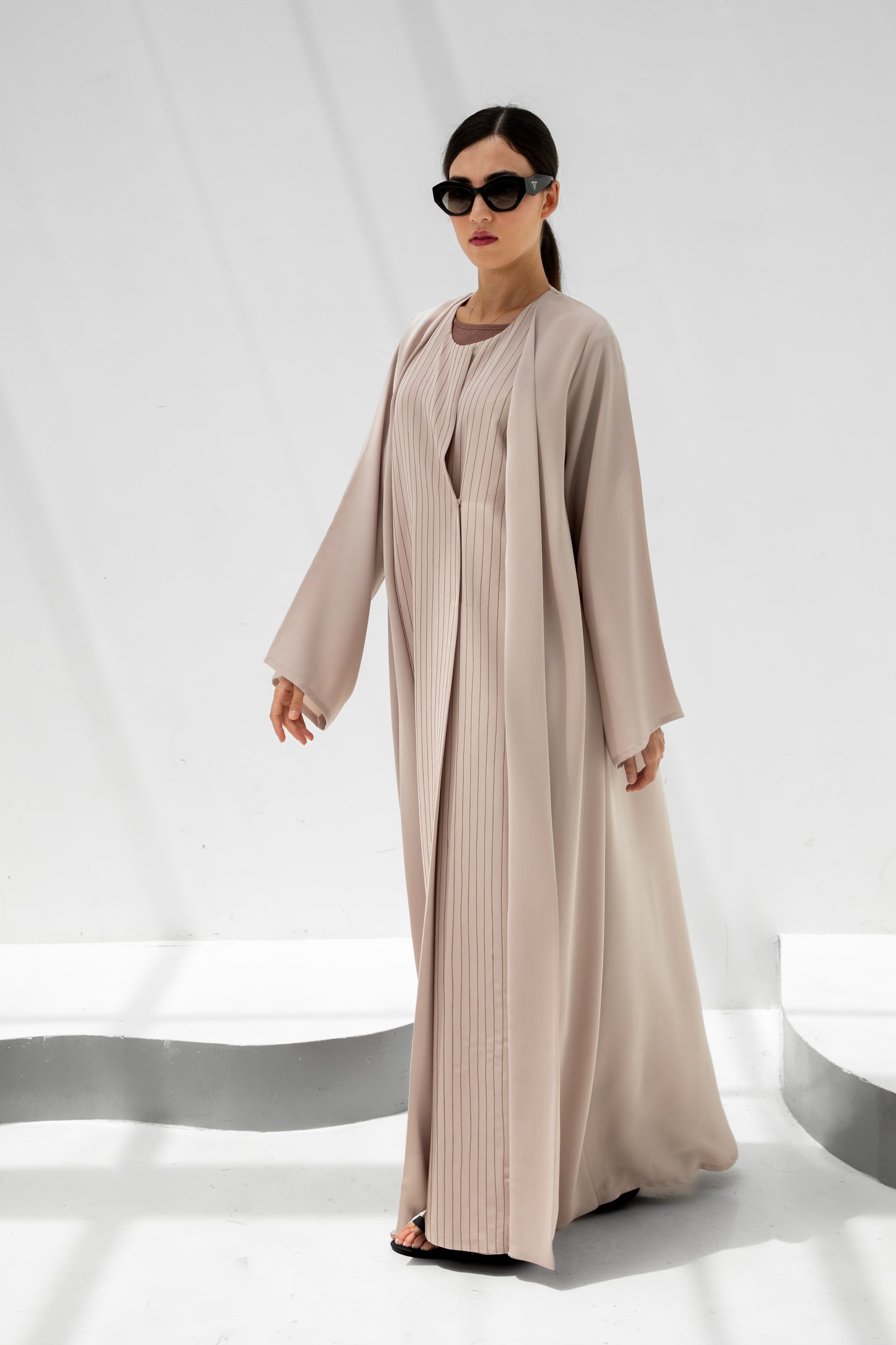 The Linear Flow Abaya