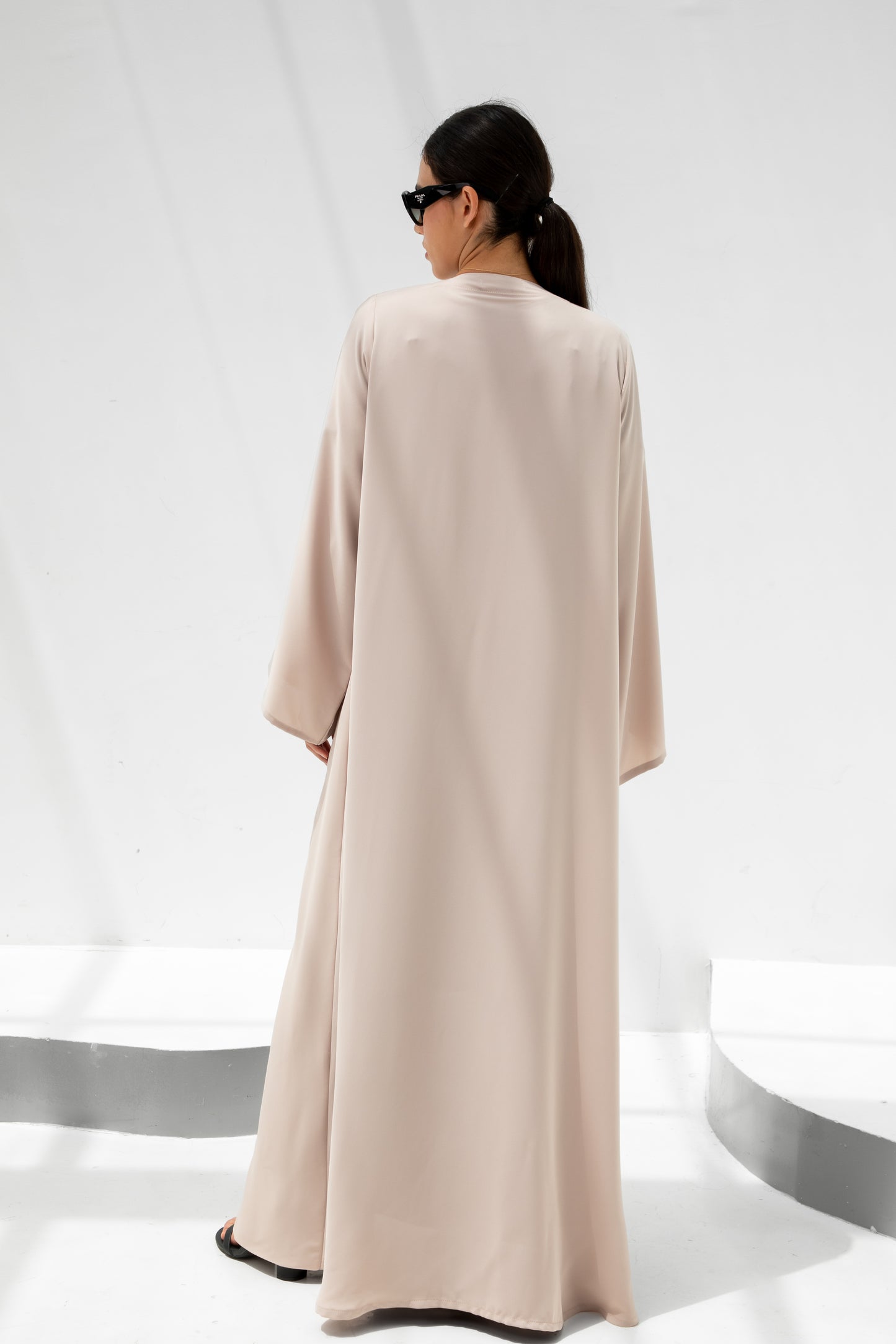 The Linear Flow Abaya