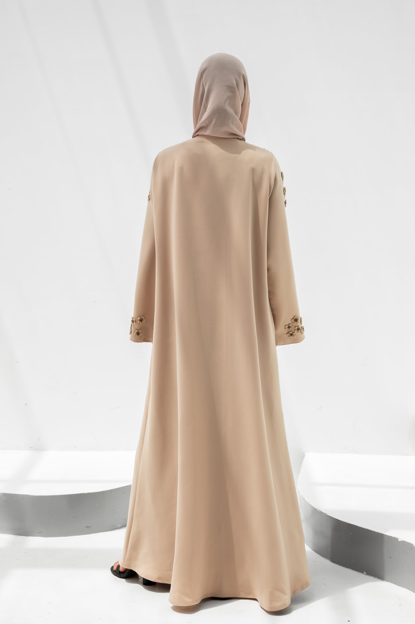 Eloria Beige Abaya