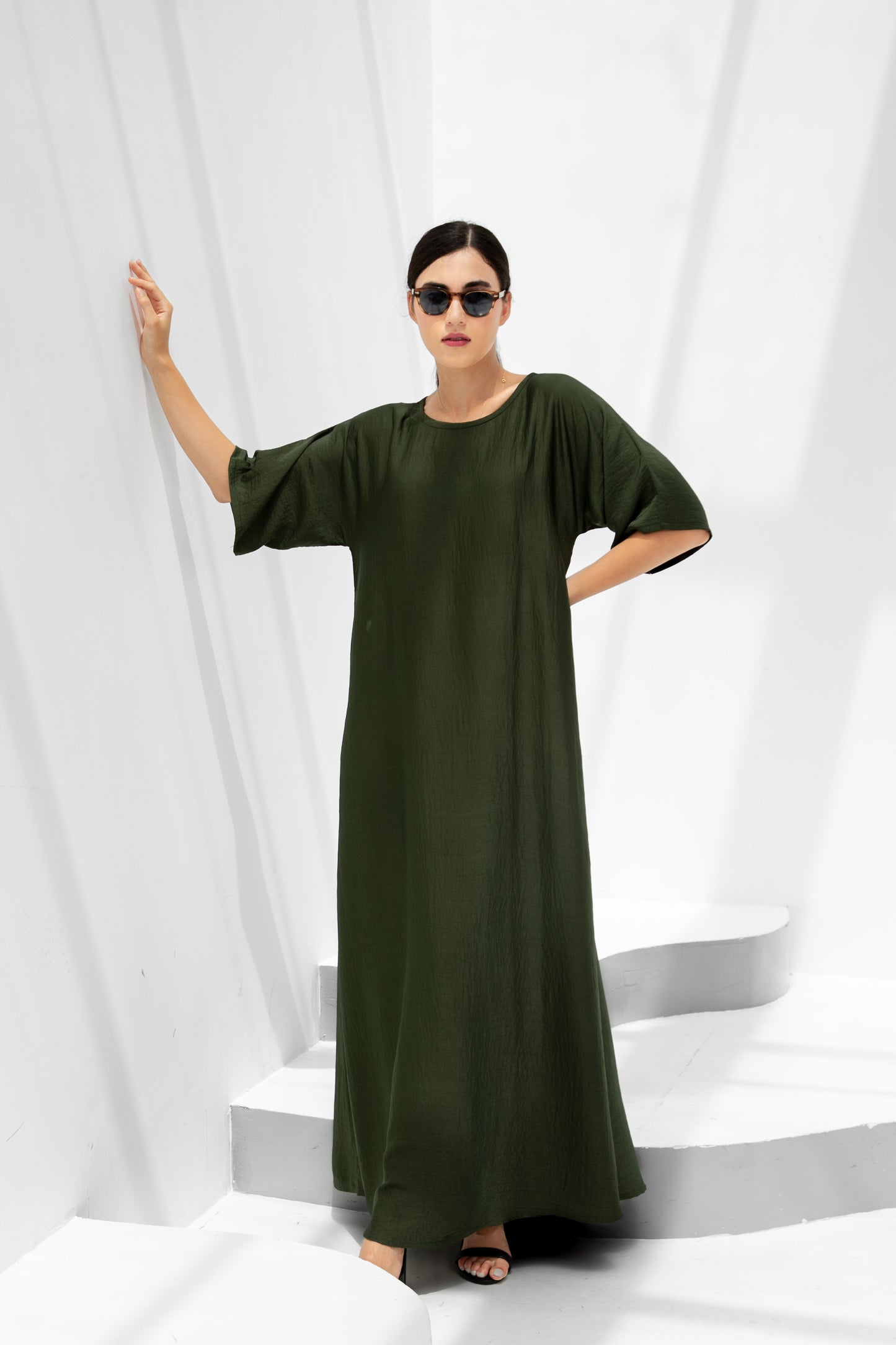 Lemon Glow Front-Tie Abaya