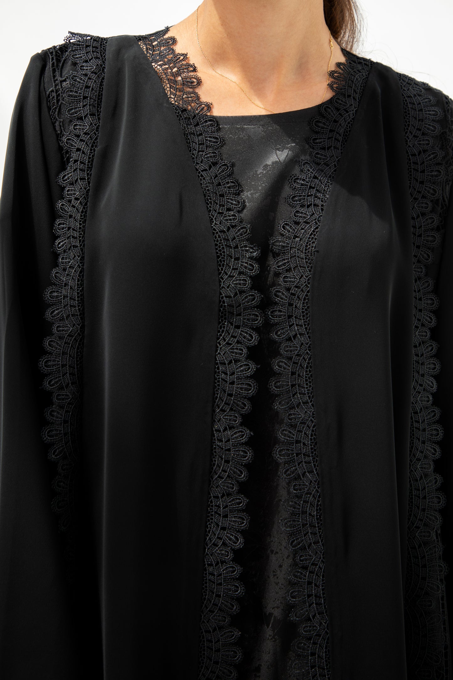 Velisse Abaya