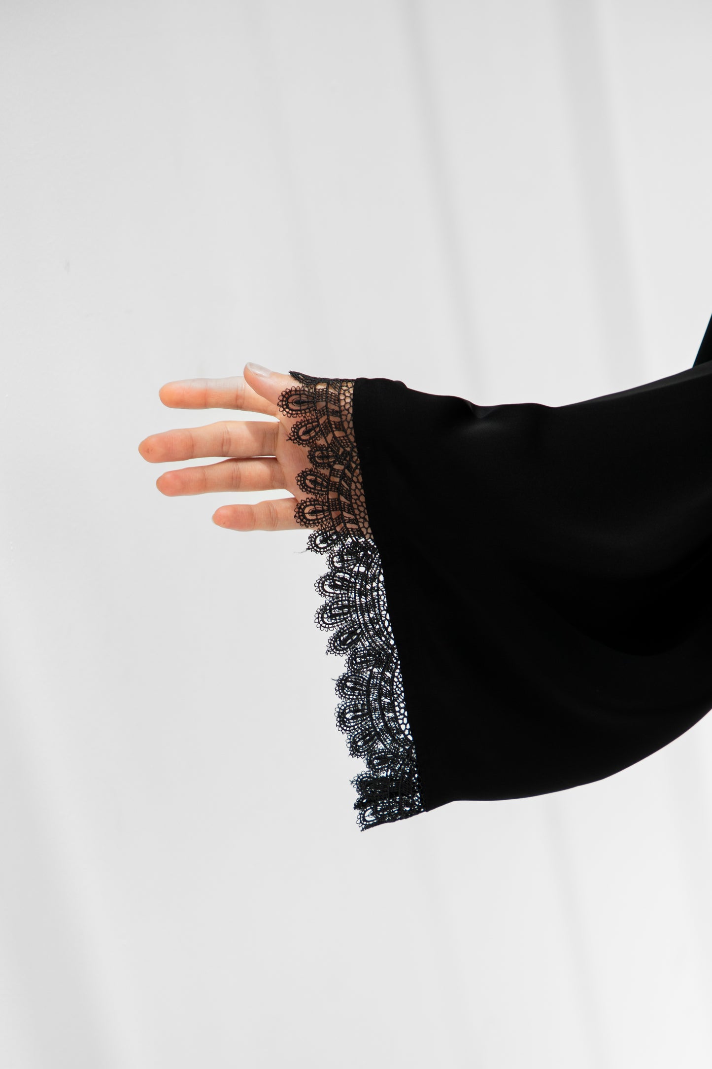 Velisse Abaya