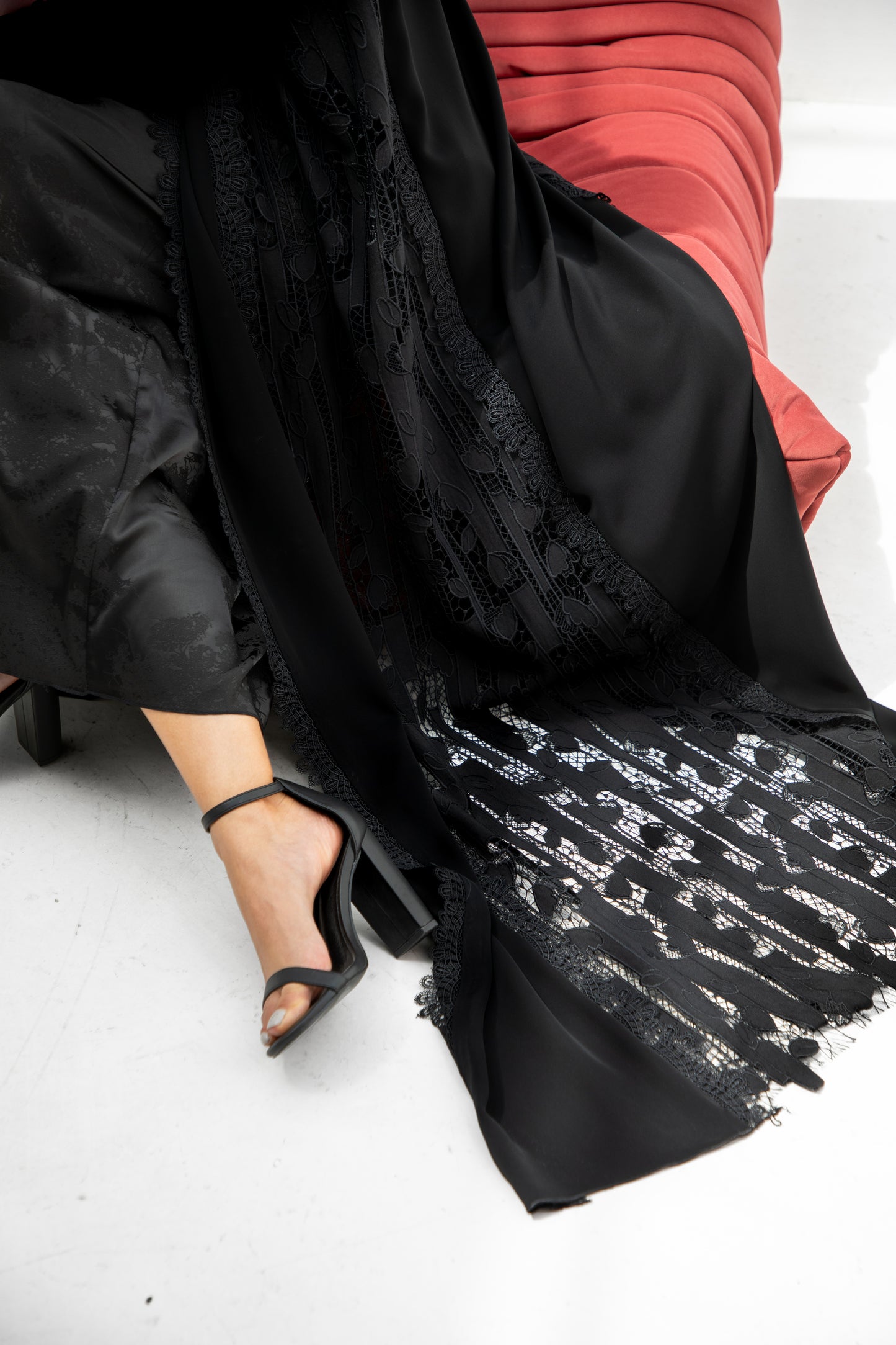 Velisse Abaya