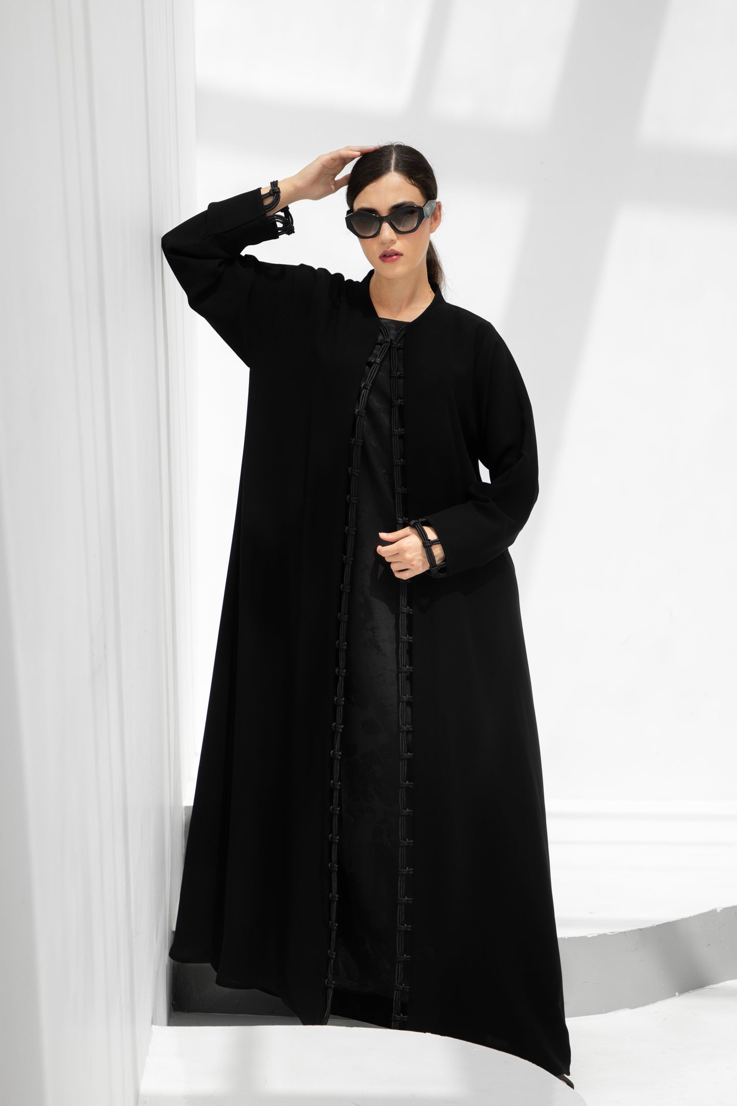Black Loop Abaya