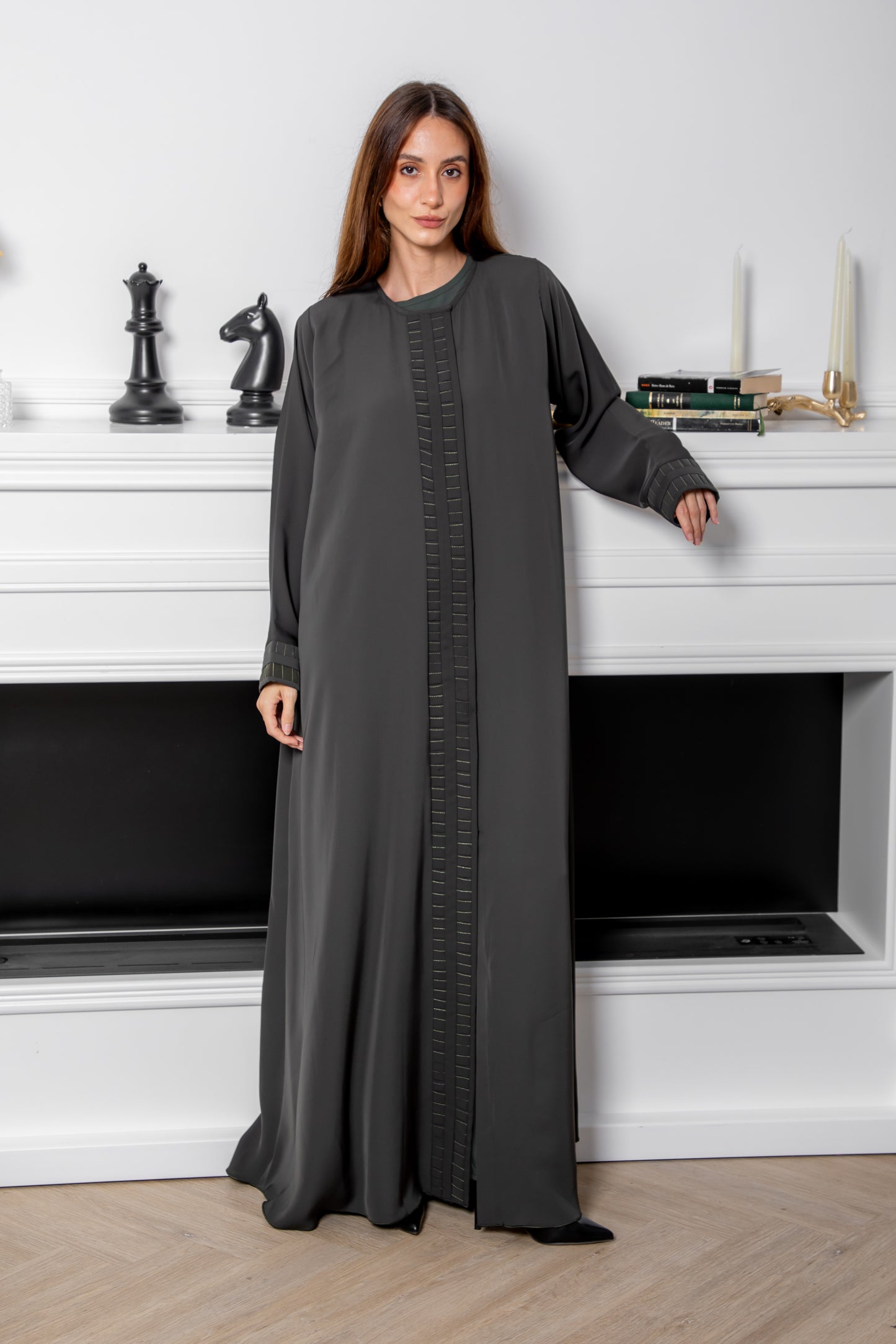 Obsidian Poise Abaya