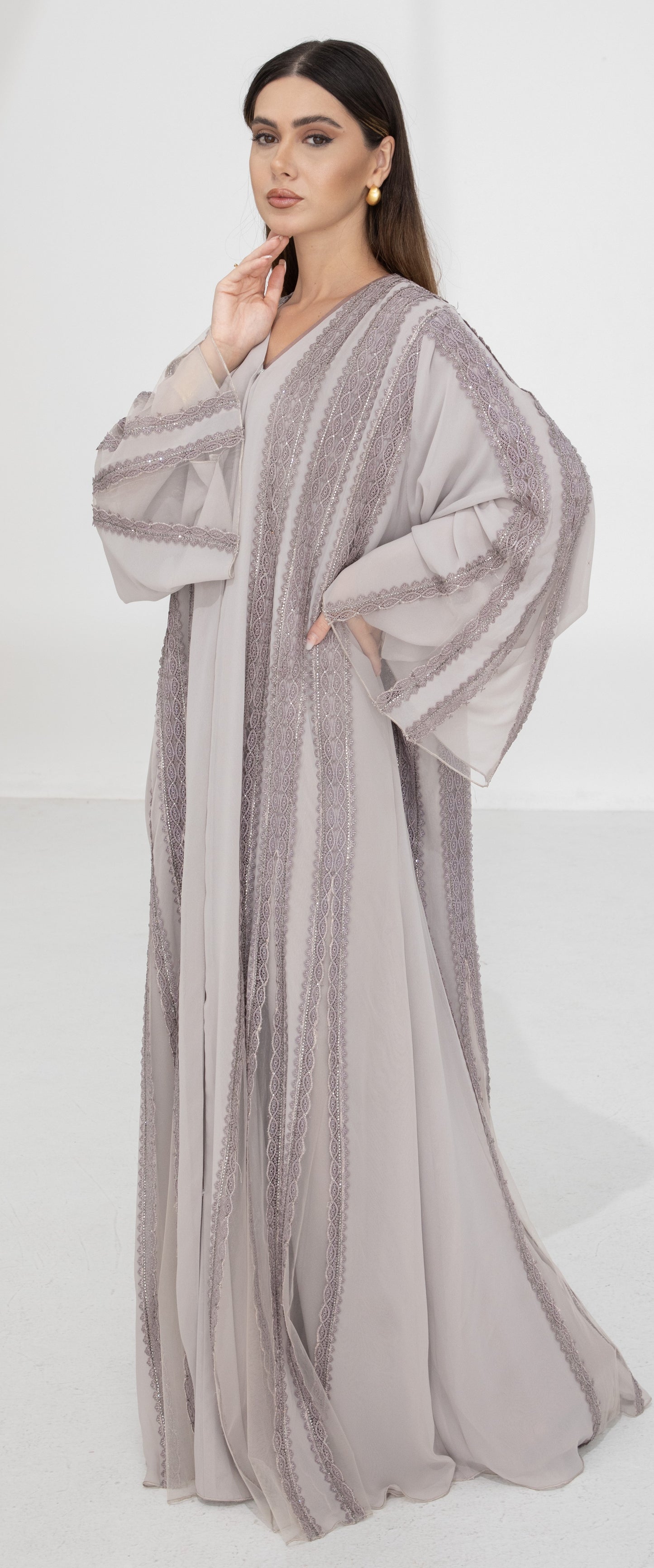 Grey Dantel Abaya