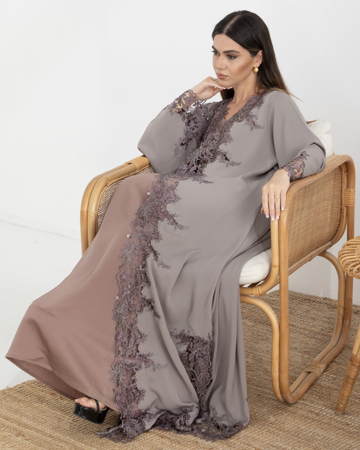 Taupe Dantel Abaya