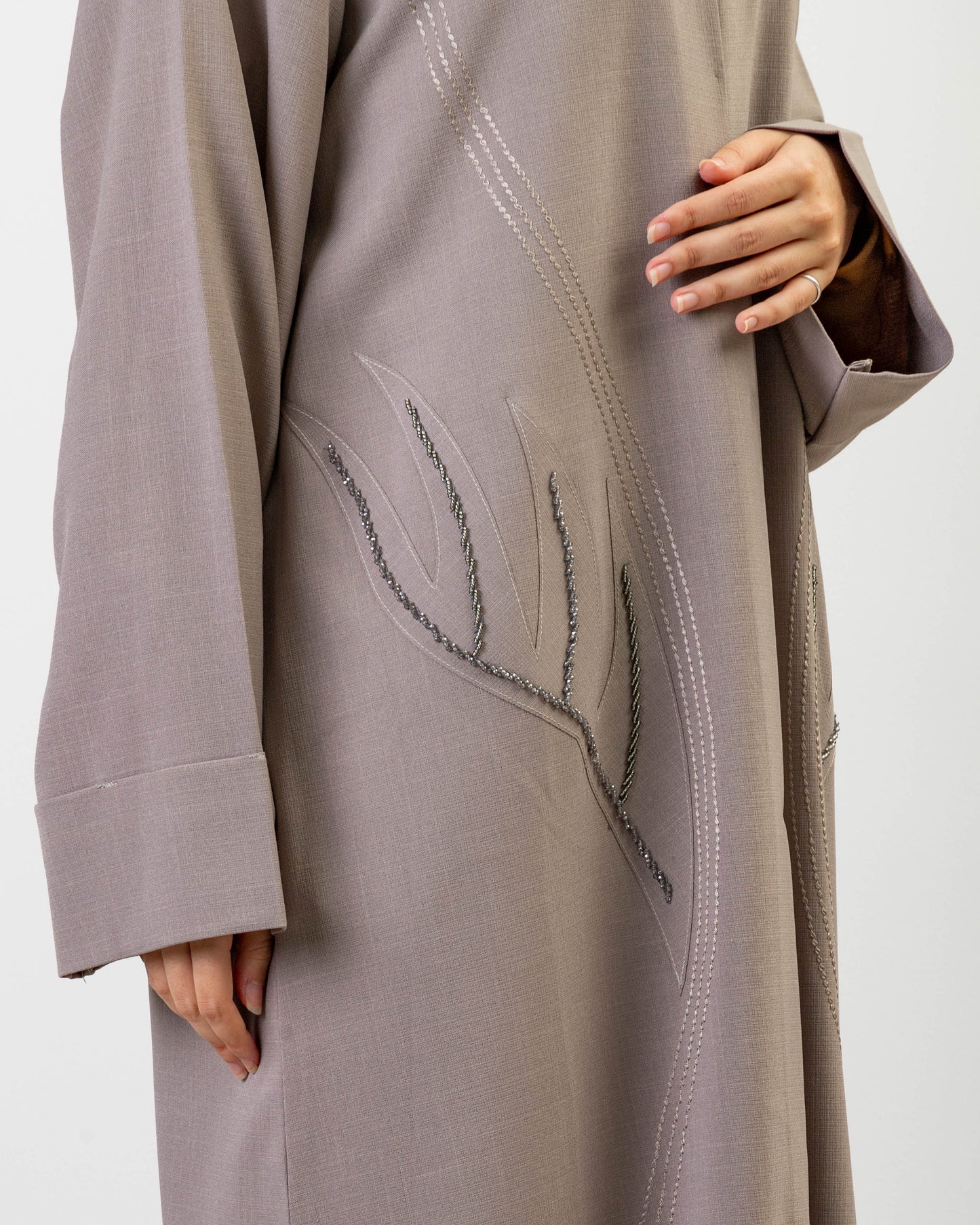 Ash Leaf Stitch Detail Abaya