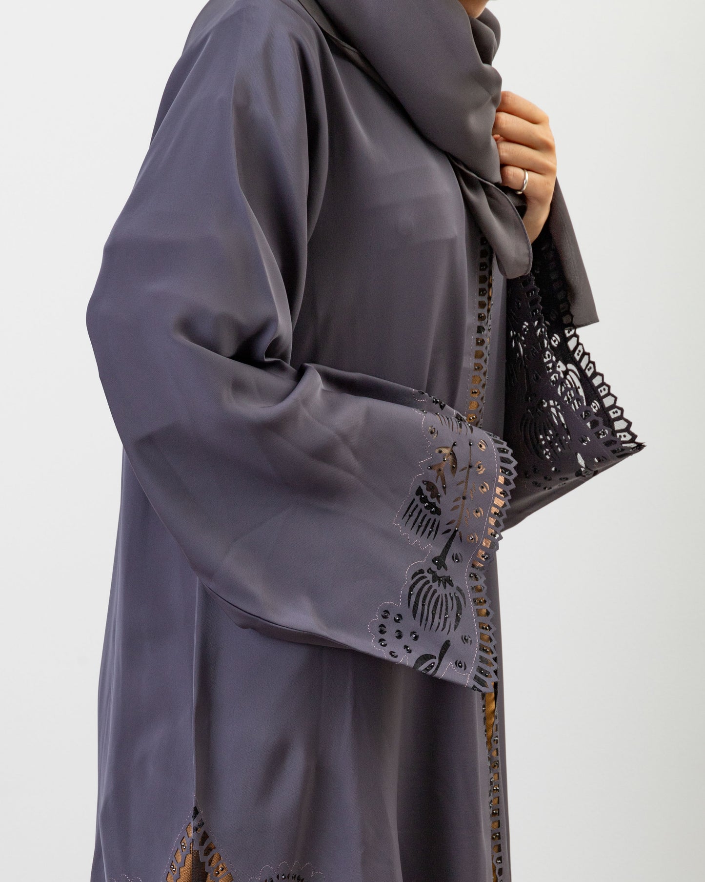 Noir Embrace Abaya