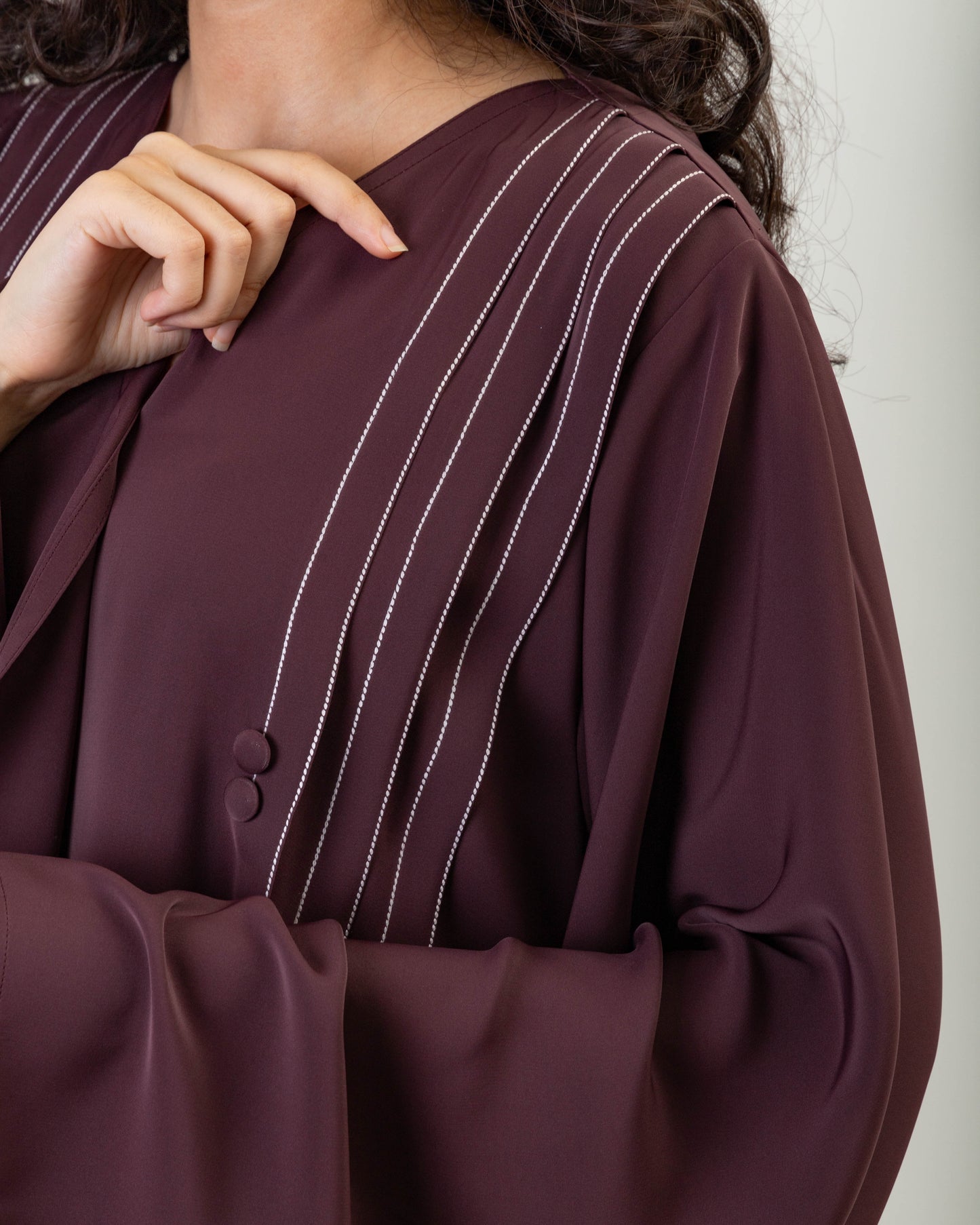 Linear Grace Abaya