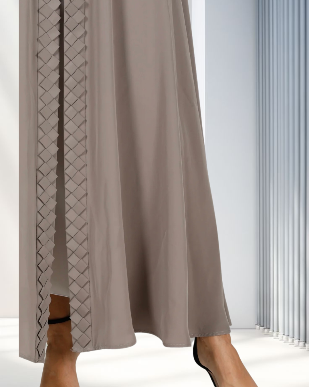 Mocha Weave-Trim Open Abaya