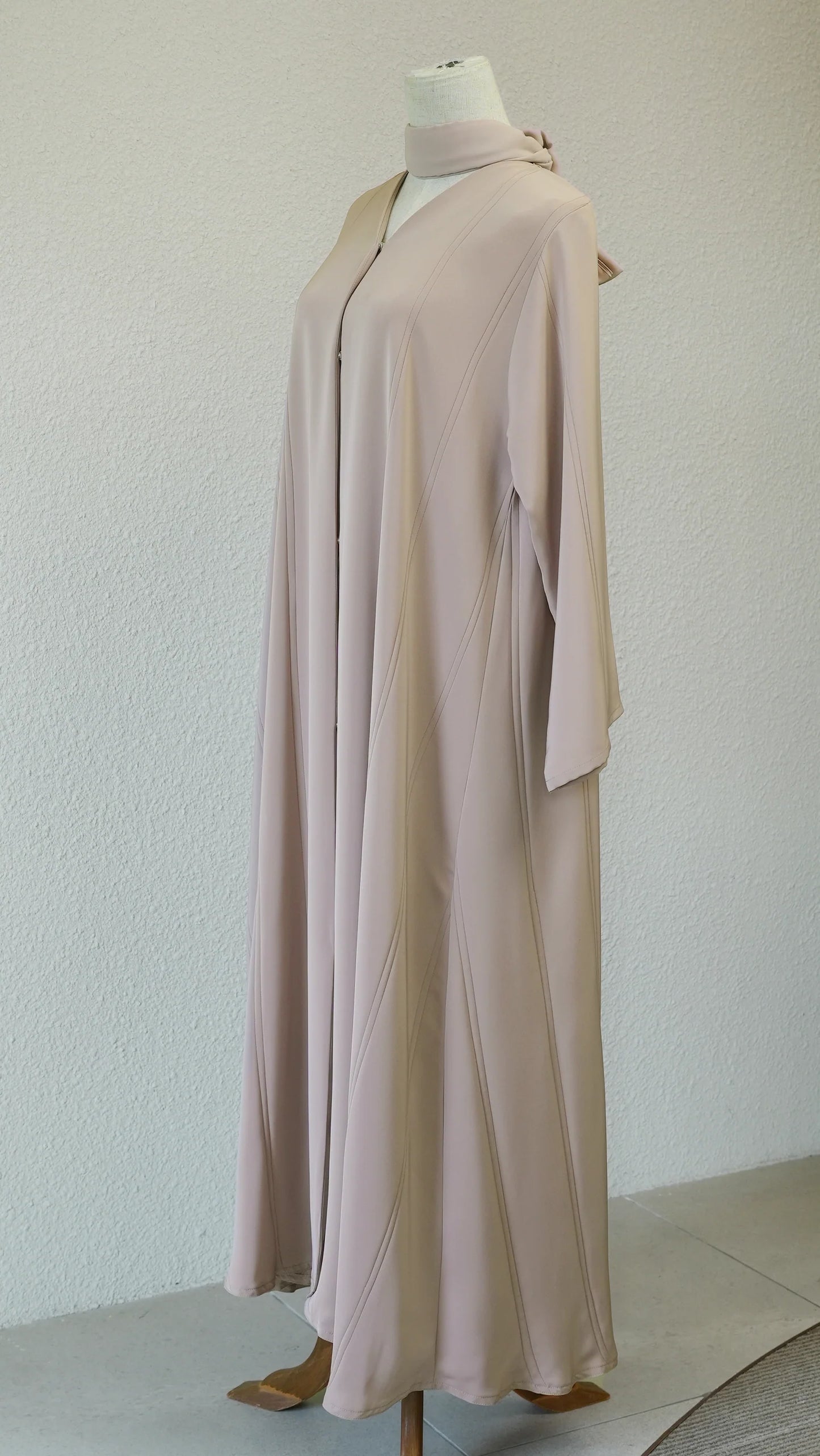 Nude Minimal Panel Abaya