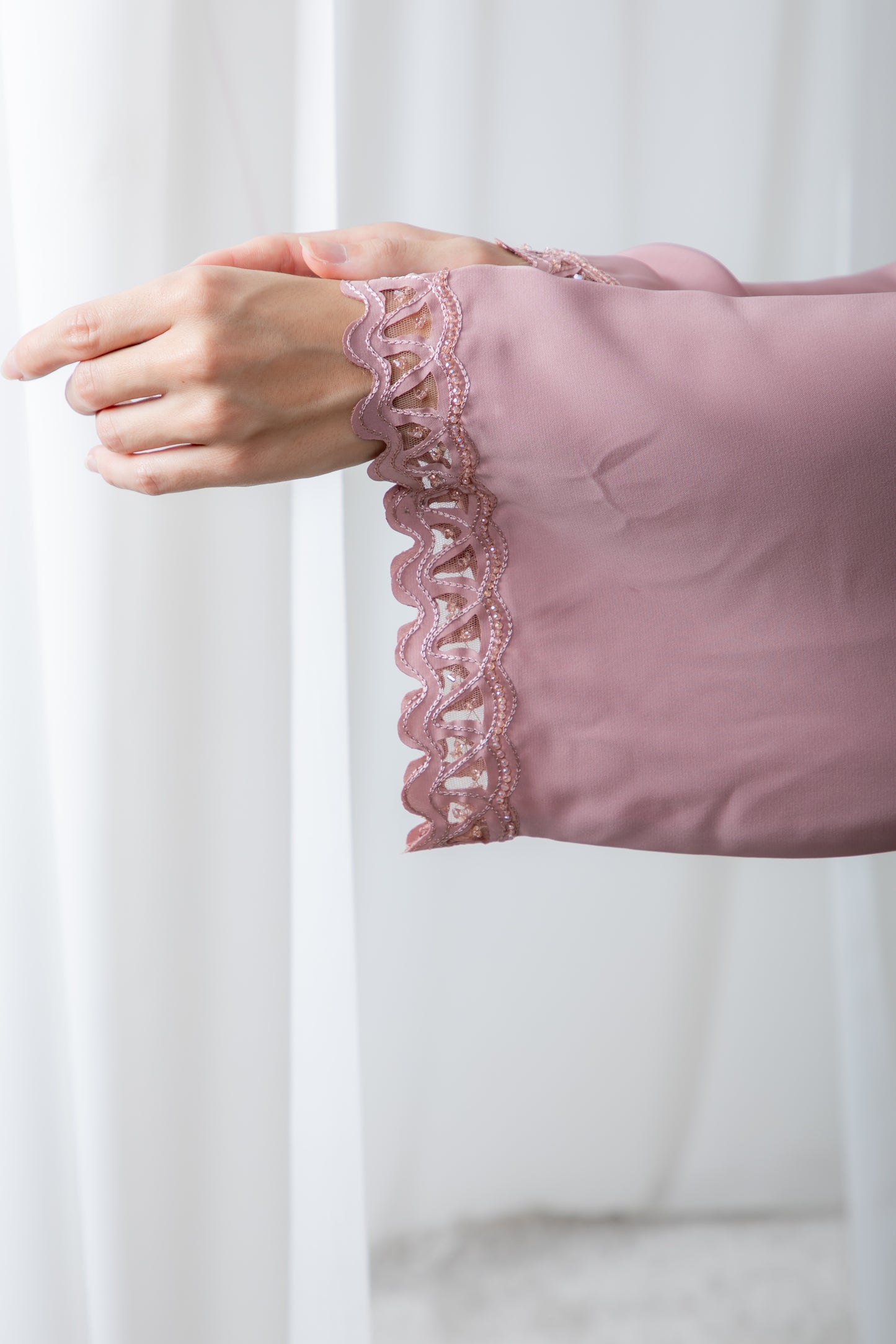 Rosette Elegance Abaya