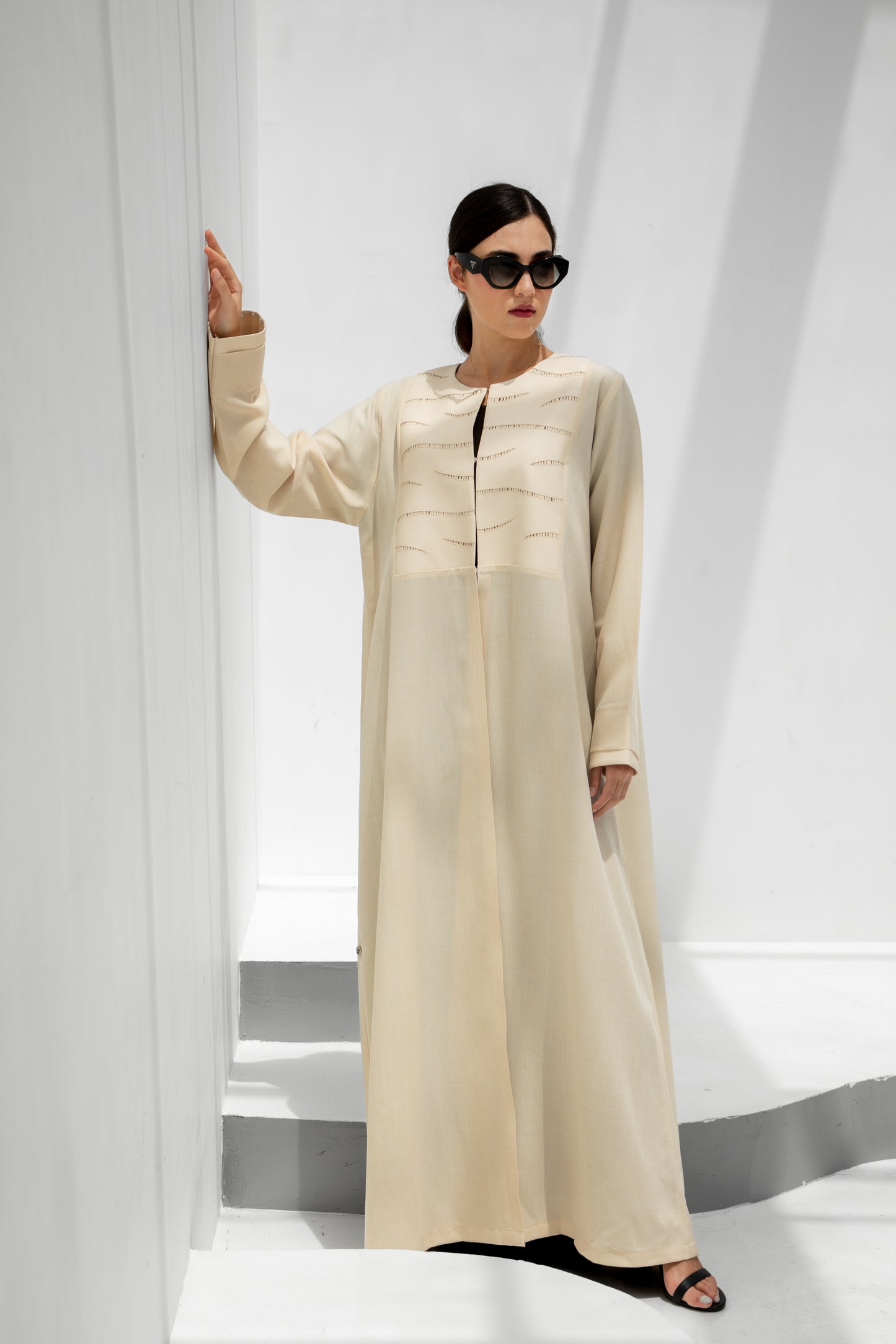 Ivory Linen Abaya