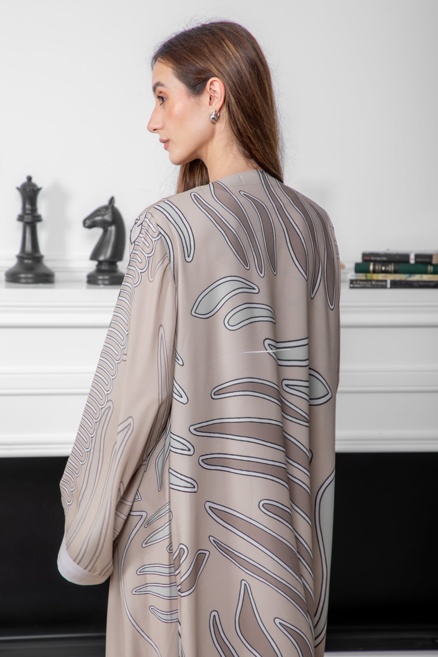 Taupe Chain Pattern Abaya