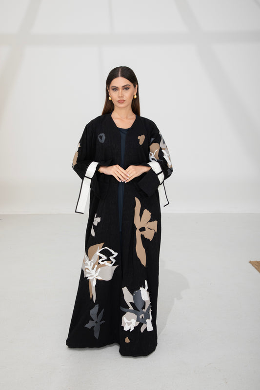 Monochrome Black Abaya