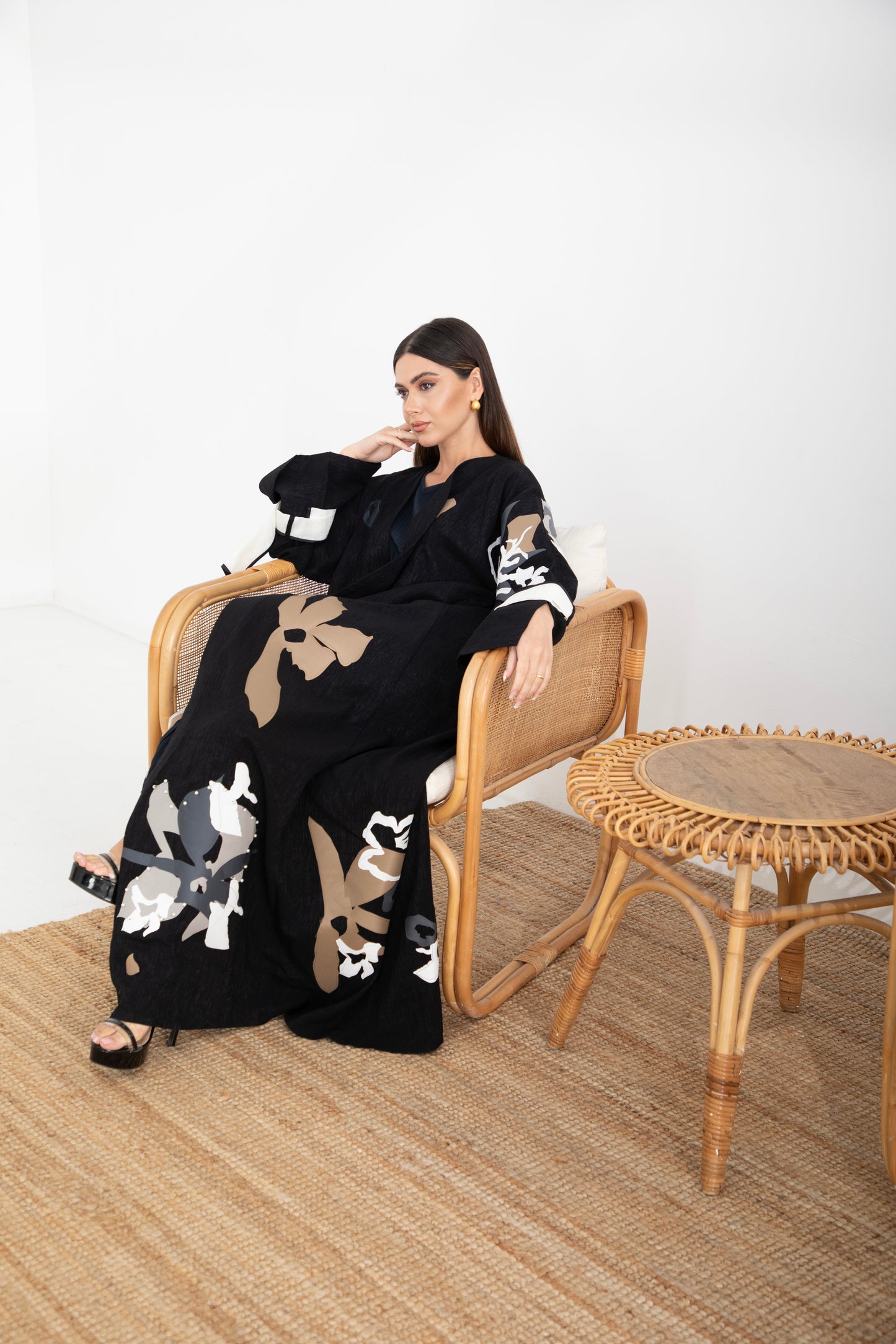 Monochrome Black Abaya